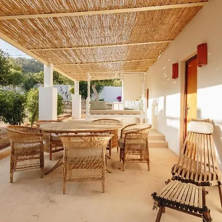 Petunia Ibiza, A Beaumier (adults Only) Cala Vadella (Ibiza)